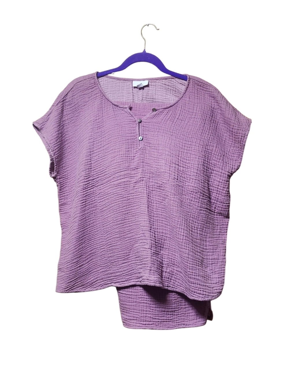 Lightweight Lavender Crinkle Henley Top for Women
